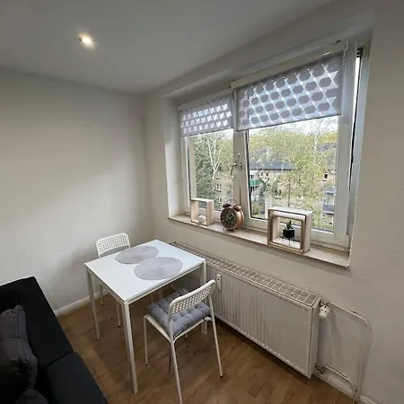 Moderne Helle Am Centro * אסן